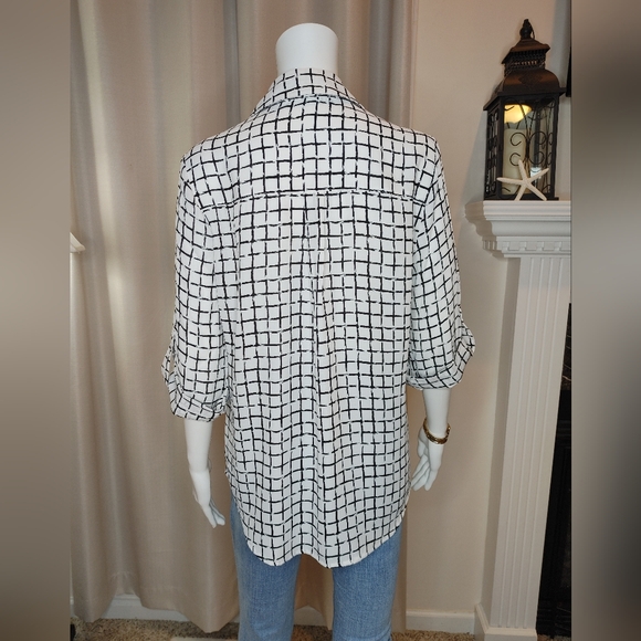 IZ Byer Roll-Tab Shirt, White Black L - Picture 5 of 9